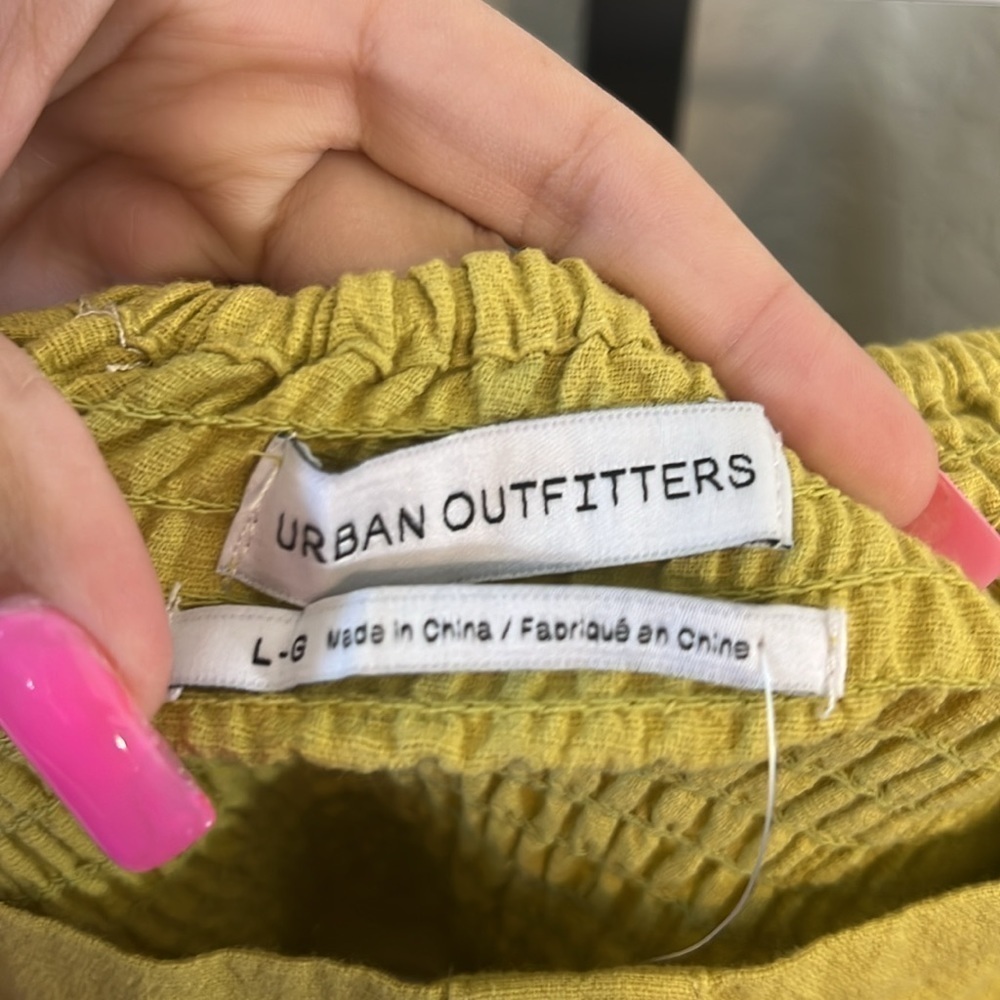 151 - Urban Outfitters NWT Lime Green Long Sleeve Crop Top, Size Large - Picture 3 of 7